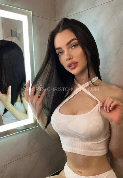 Photo girl of Ella - Escorts Christchurch
