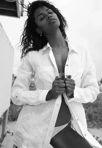 Photo of Sara - escort girl in Christchurch 4